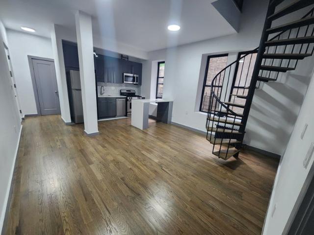 Room for rent in Arverne, New York