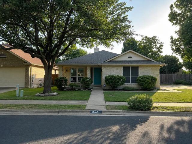 Room for rent in The Bluffs at Milwood, Austin