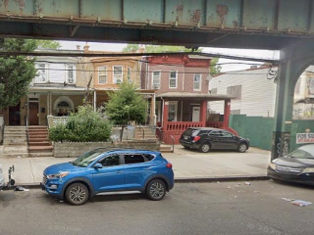 House for sale in Queens, Arverne