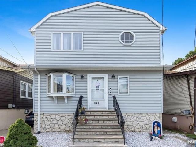 House for sale in Secaucus, Hudson County