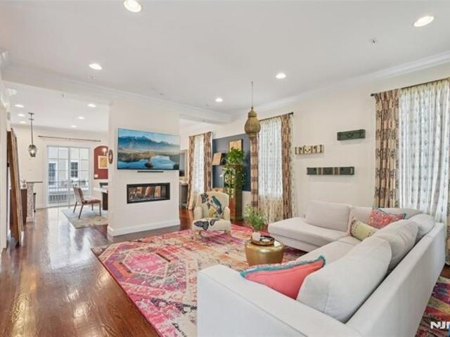 House for sale in Wood Ridge