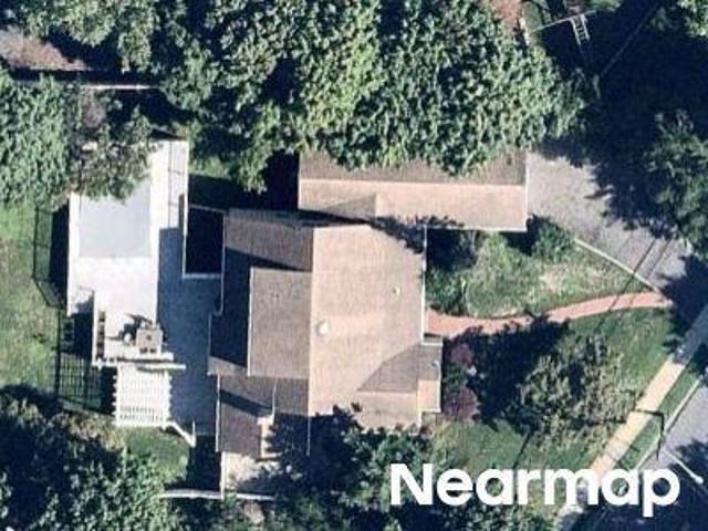 House for sale in Willow House Co-Ops, Village of Rockville Centre