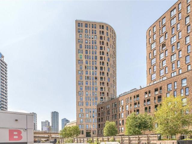 Apartment for rent in Poplar Grove, Greater London