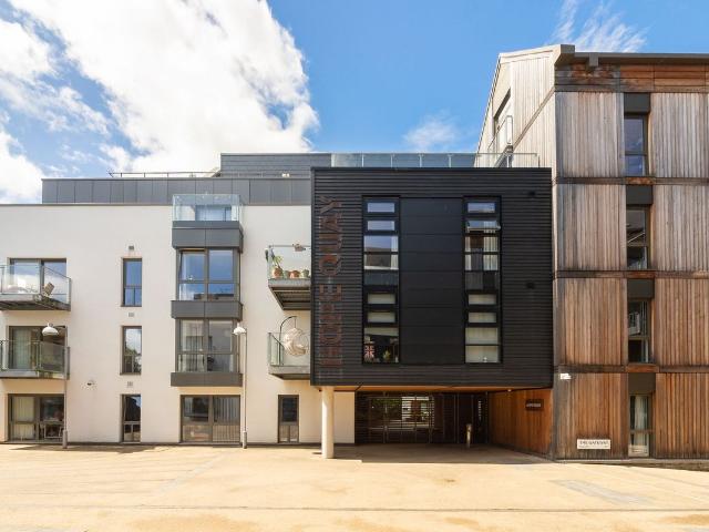 Apartment for rent in Wapping Wharf, Feckenham