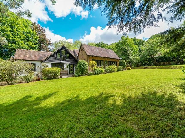 House for rent in Littlecote, West Sussex