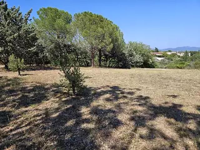 Terrain vente à Roquebrune-sur-Argens, Var
