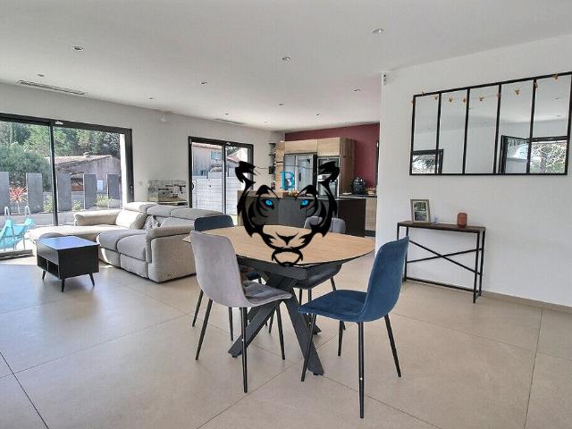 Maison vente à Arrondissement de Draguignan, Roquebrune-sur-argens