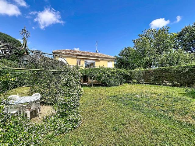 Maison vente à Grasse, Roquefort-les-pins