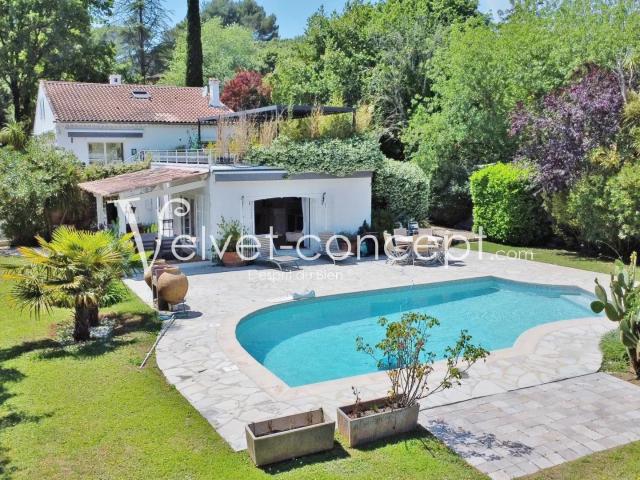 Maison vente à Grasse, Roquefort-les-pins