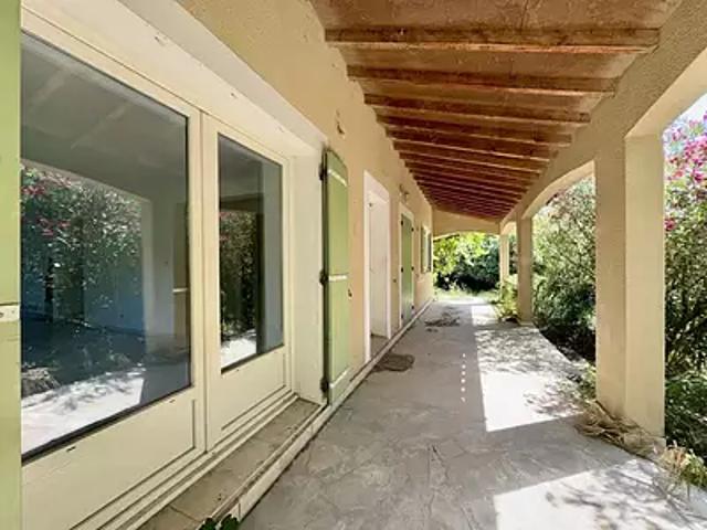 Maison vente à Nîmes, Roquemaure