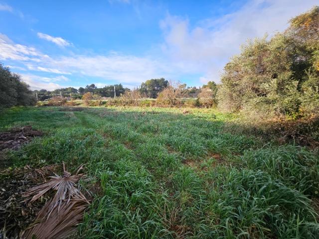 Terrain vente à France métropolitaine, Roquevaire