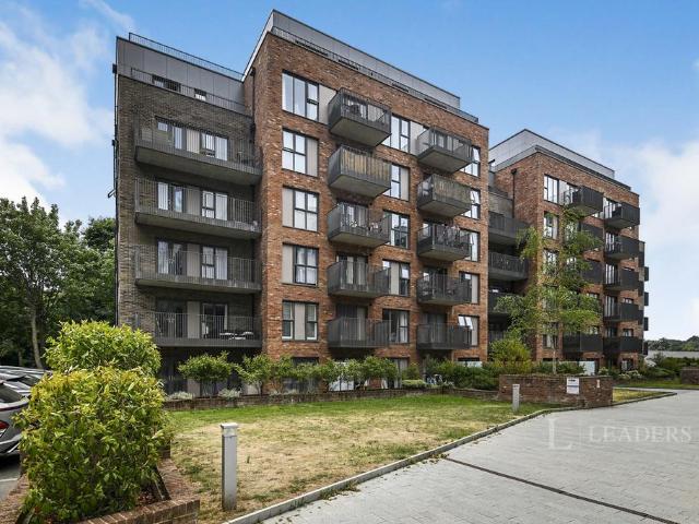 Apartment for rent in Ringlestone, Midway
