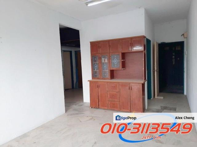 Flat for sale in Tanjong Sepat, Selangor