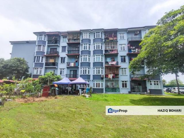 Flat for sale in Tanjong Sepat, Selangor