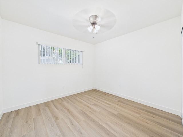 Apartment for rent in Canoga Park, California