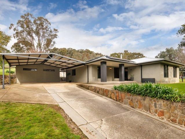 Cottage for sale in Huon Creek, Victoria