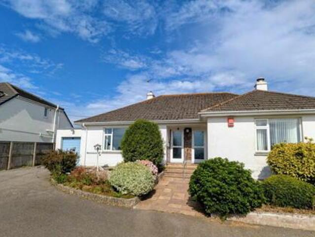 House for sale in Hayle, Cornwall