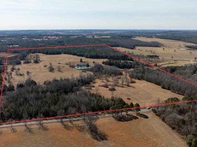 Farm for sale in Rose Bud, White County