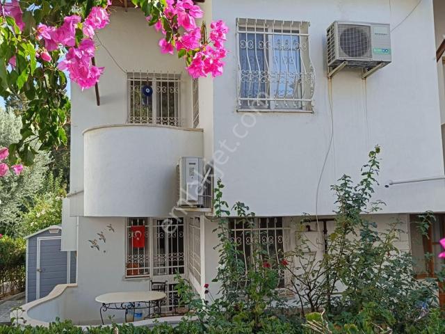 Foça, İzmir içerisinde kiralık Villa