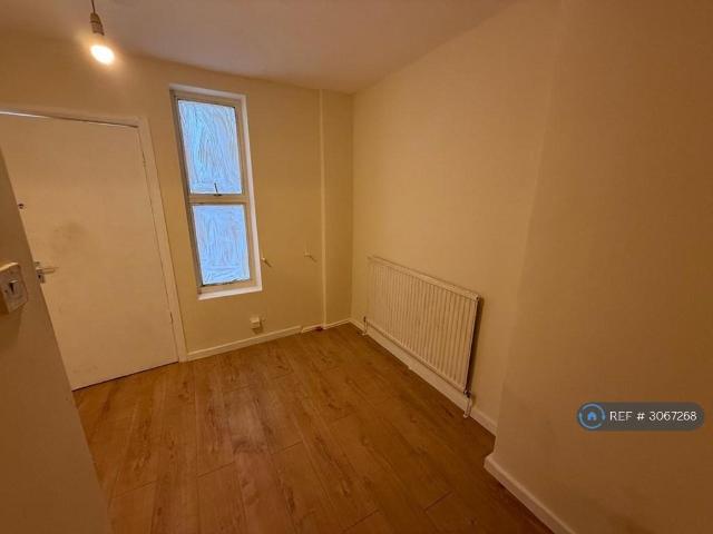 Apartment for rent in London Borough of Ealing, Greater London