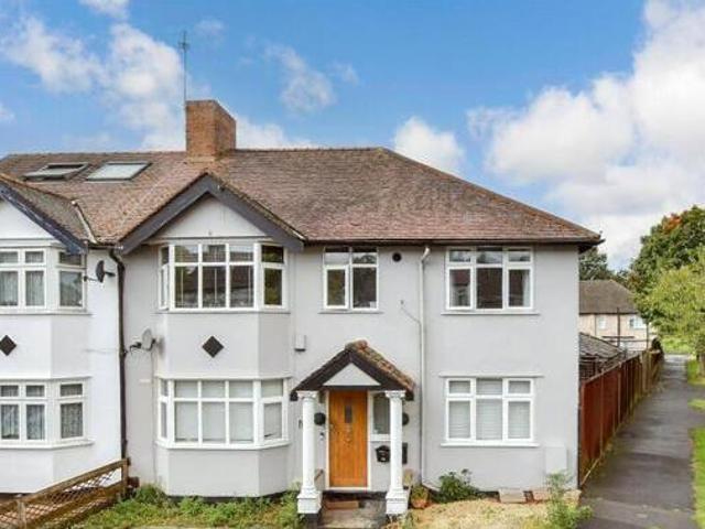 House for sale in Sutton Green, Woking