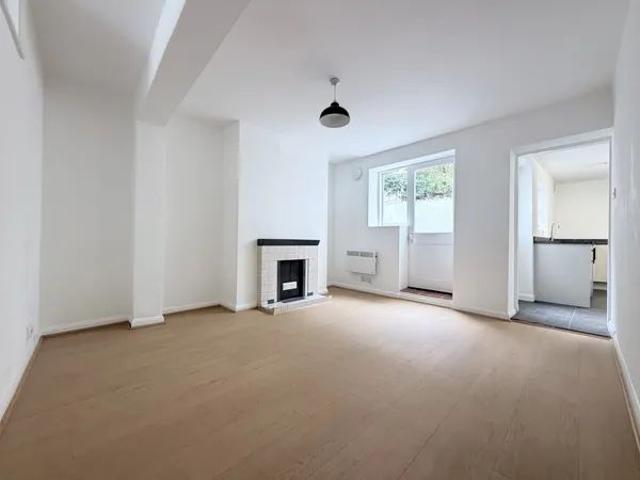 Apartment for rent in Round Hill, Brighton & Hove