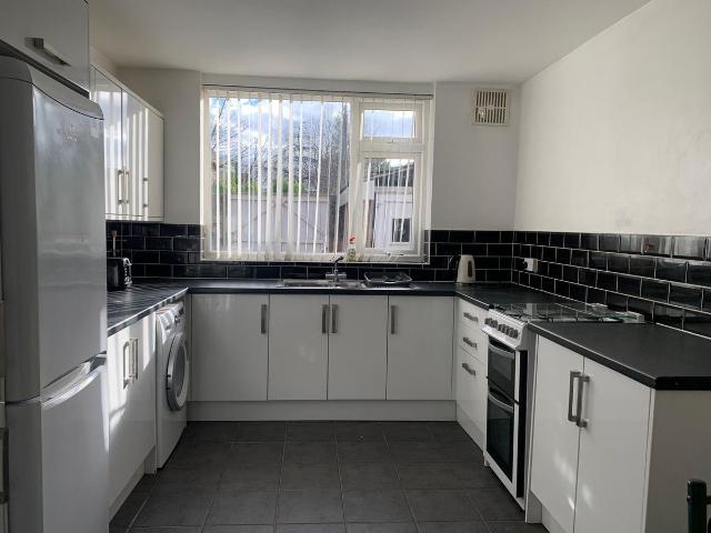 House for rent in Allerton, Calderstones