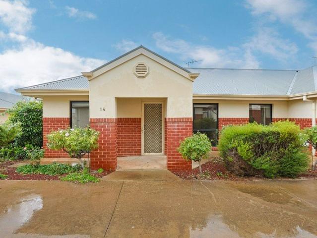 Townhouse for sale in Mildura, Victoria