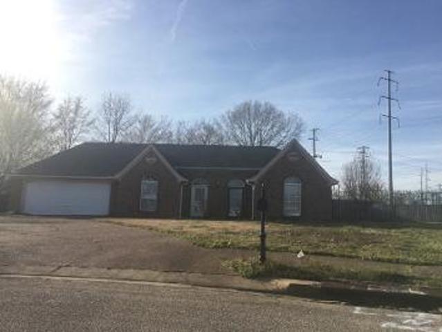 House for sale in Nesbit, Mississippi