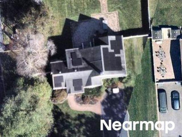 House for sale in Hauppauge, Town of Smithtown