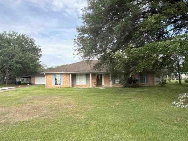 House for sale in Bridge City, Texas