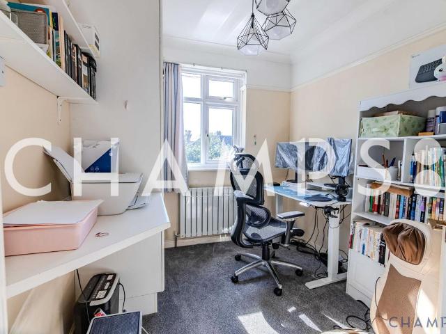 House for rent in Elm Park, Greater London