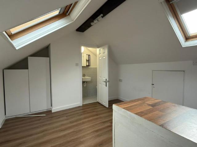 Apartment for rent in Sudbury, Greater London