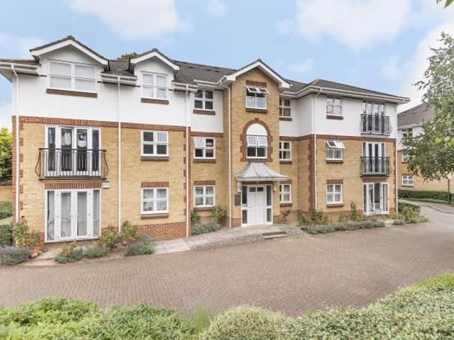 Apartment for rent in London Borough of Richmond upon Thames, Greater London