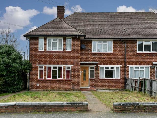 Apartment for rent in Woodcote, Epsom
