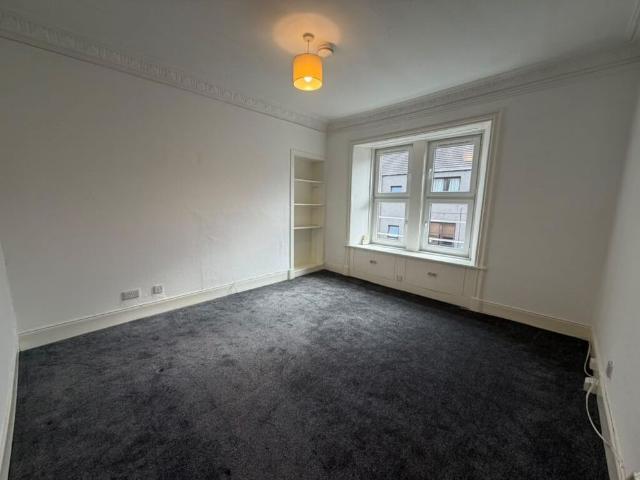 Apartment for rent in Law, Scotland