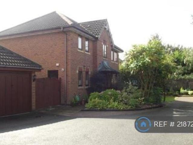 House for rent in Lyons, Greater London