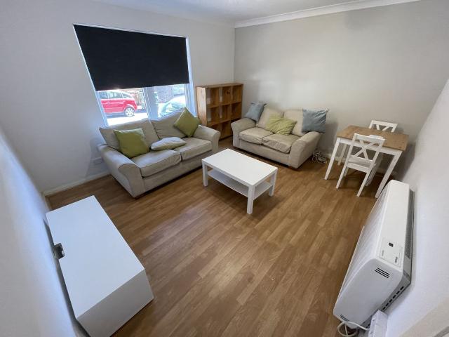 Apartment for rent in Law, Scotland