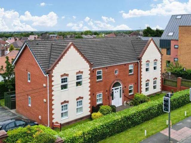 House for sale in Birkenhead