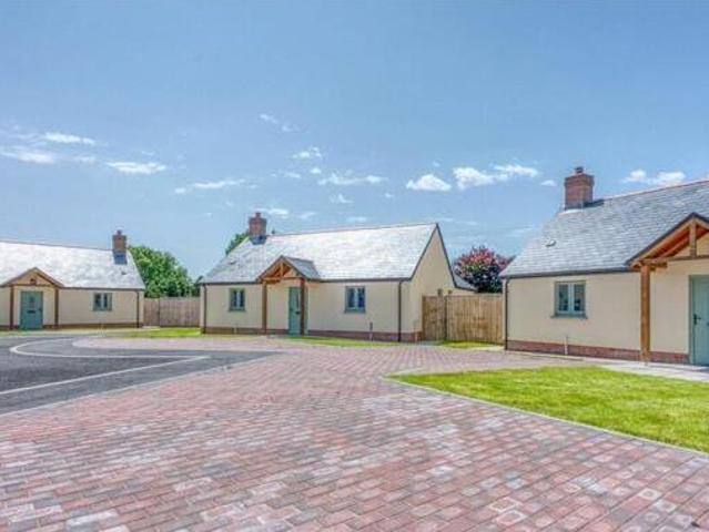 House for sale in Clunderwen, Wales