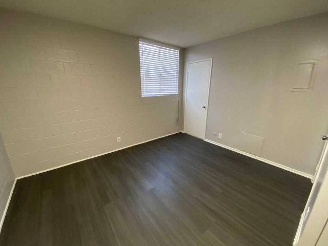 Apartment for rent in Canoga Park, California
