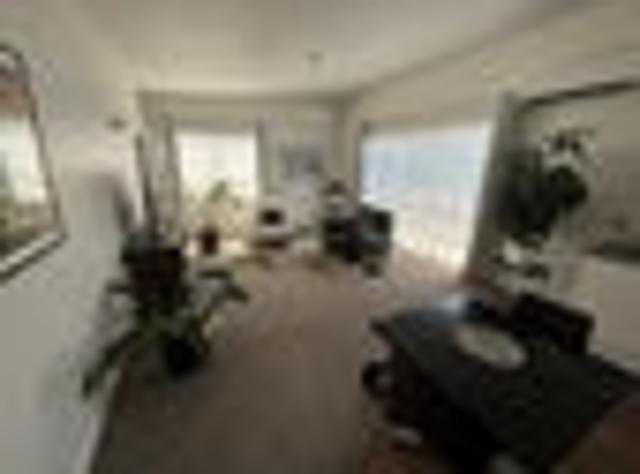 Apartment for rent in Paremoremo, Oroua County