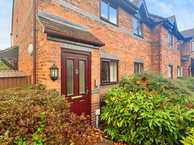 House for rent in East End, Rushmoor