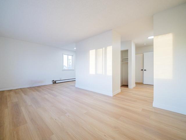 Apartment for rent in Wedgewood, Alberta
