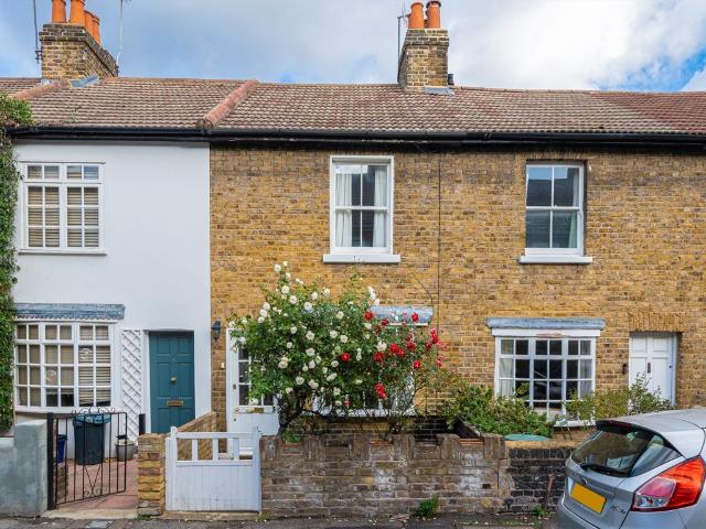 House for rent in London Borough of Richmond upon Thames, Greater London