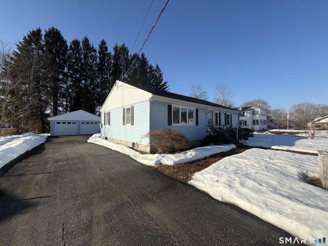 House for sale in Danielson