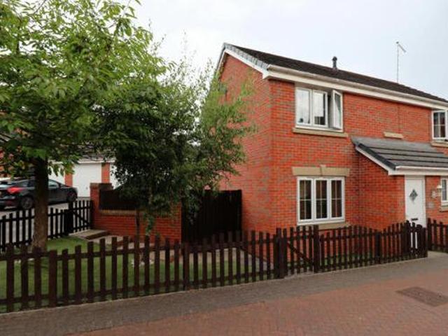 House for sale in Ardsley, South Yorkshire