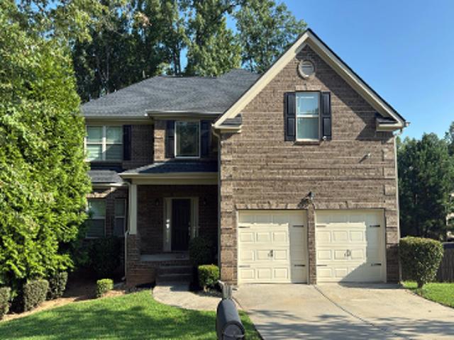 House for sale in Red Oak, Georgia