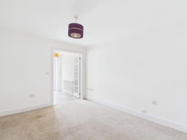 House for rent in Ewens Farm, Golden Valley