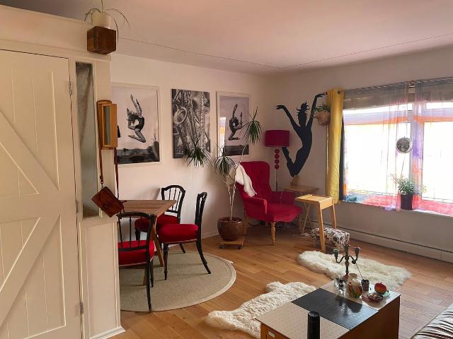 Apartment for rent in Roselands, Eastbourne
